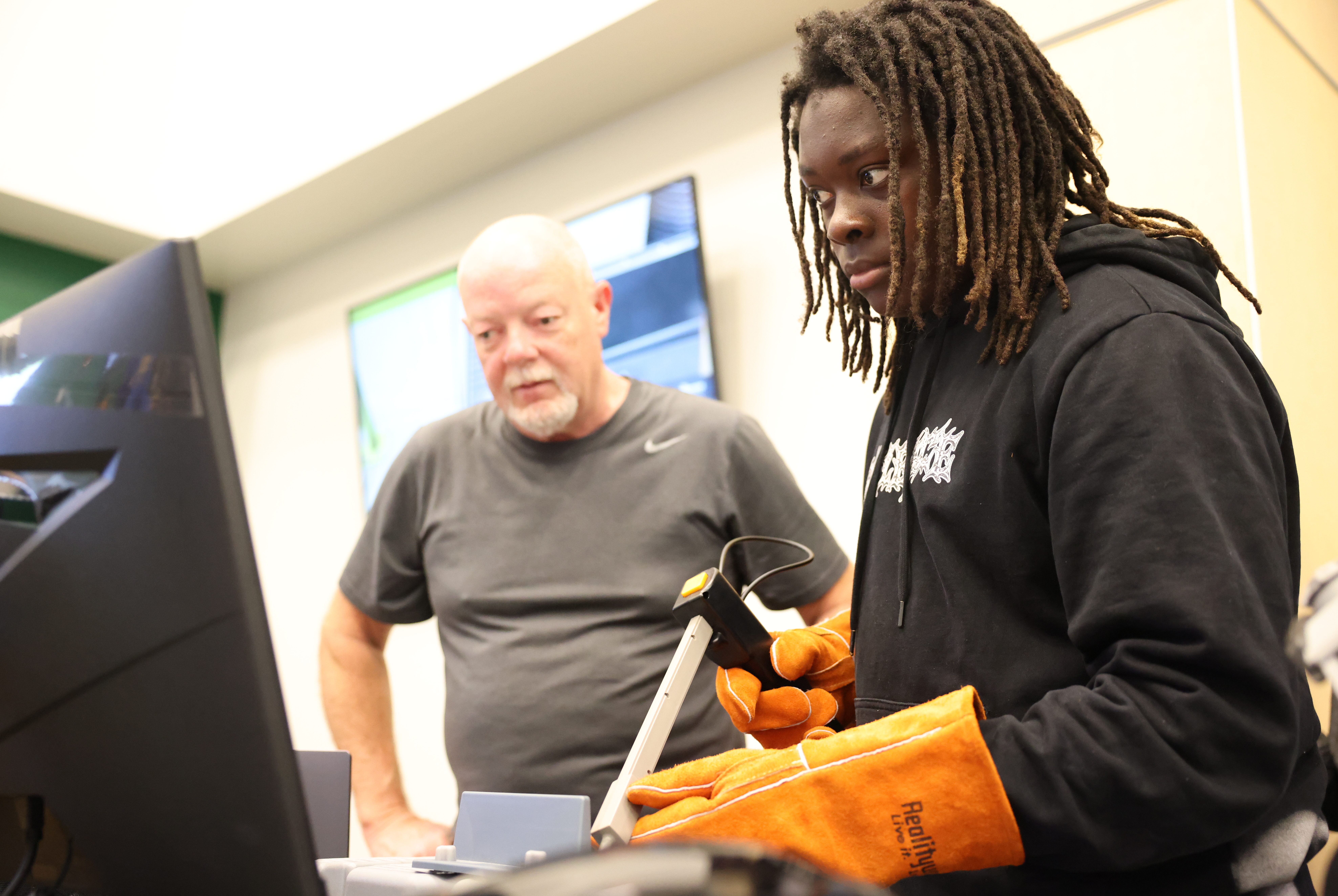 Yahoo! News Spotlights Lexicon Academy for Construction Career Training