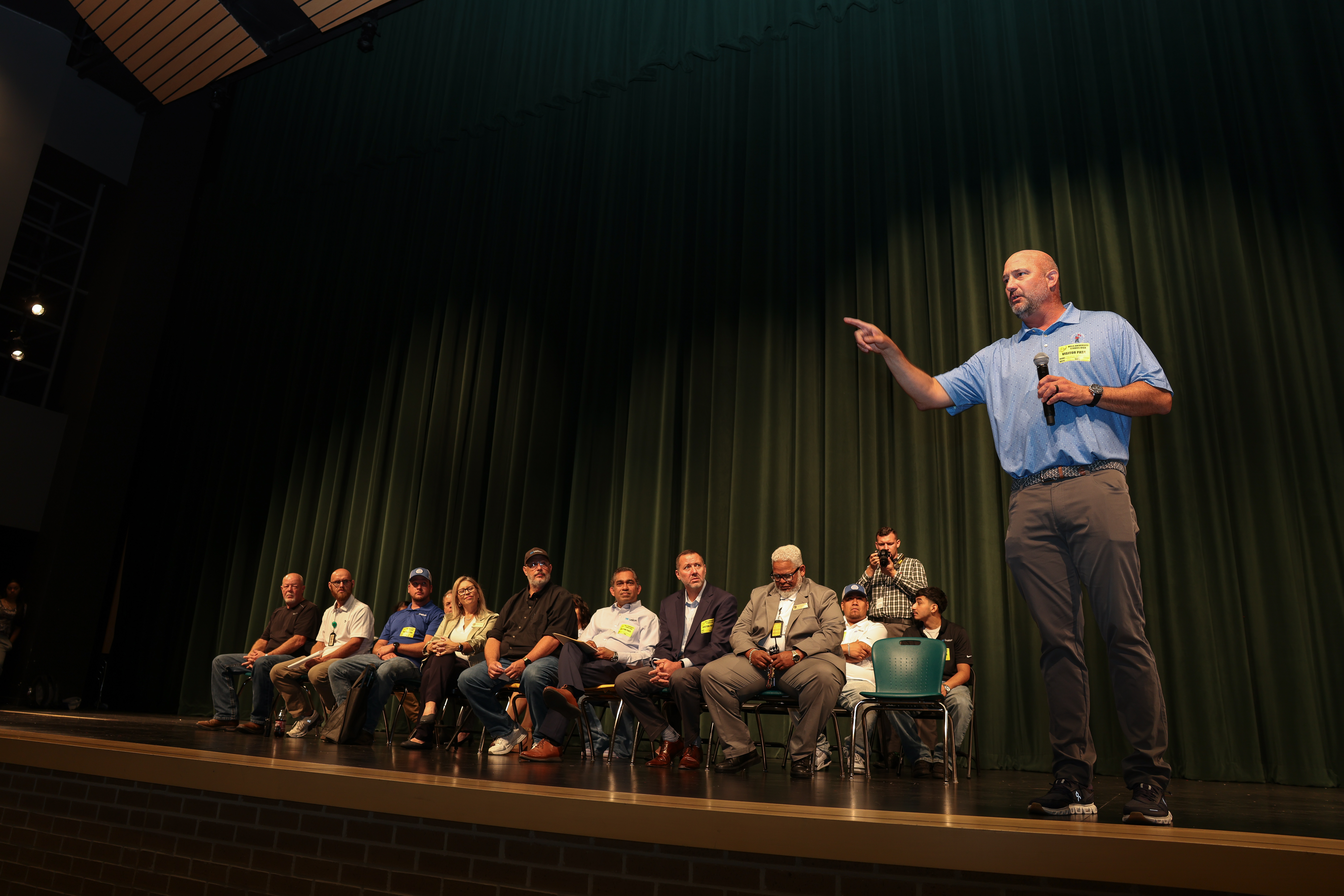 Pulaski County Special School District // Lexicon, Inc. visits Mills University Studies High School to Celebrate Academy Partnership